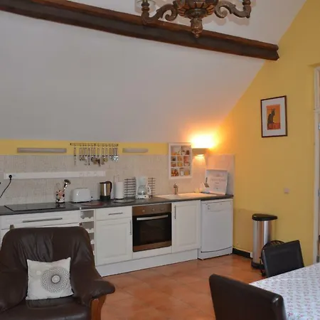 Dom wakacyjny Le De La Gentilhommiere Du Chateau De Ragnies.